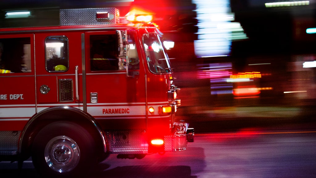 Crews battle structure fire in Victoria neighborhood, city officials say — WCCO / CBS Minnesota, Chanhassen Community news