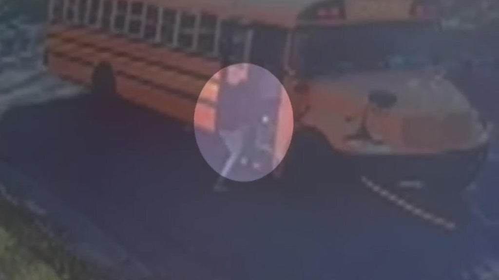 Video shows quick-thinking bystander stop runaway St. Paul school bus — WCCO / CBS Minnesota, Chanhassen Health news