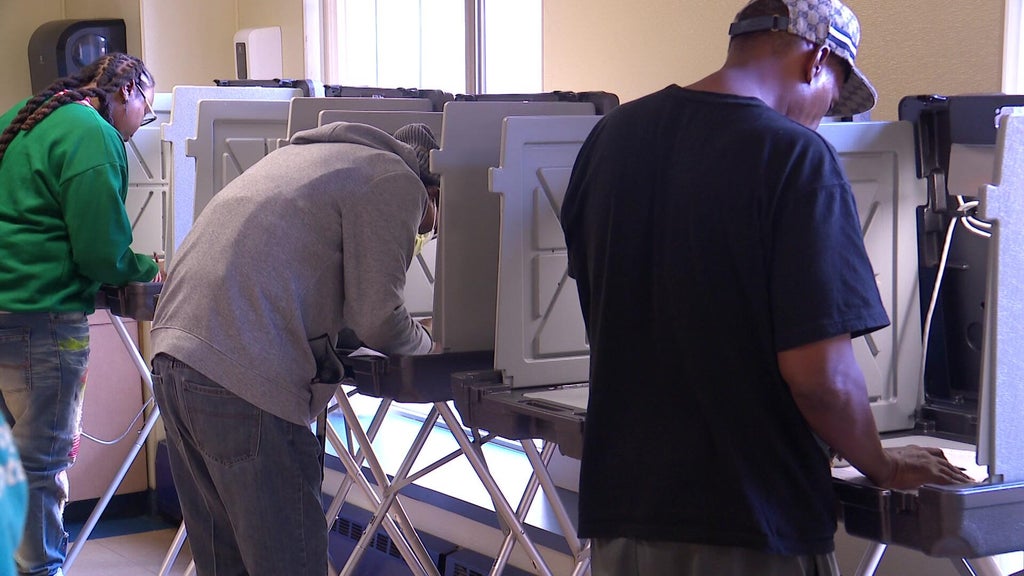 Catholic Charities helps Minnesota's unhoused vote ahead of midterms — WCCO / CBS Minnesota, Chanhassen Sports news