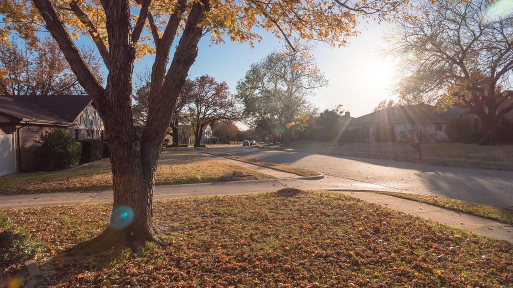 Warm, dry stretch continues Monday in the Twin Cities — WCCO / CBS Minnesota, Chanhassen Community news