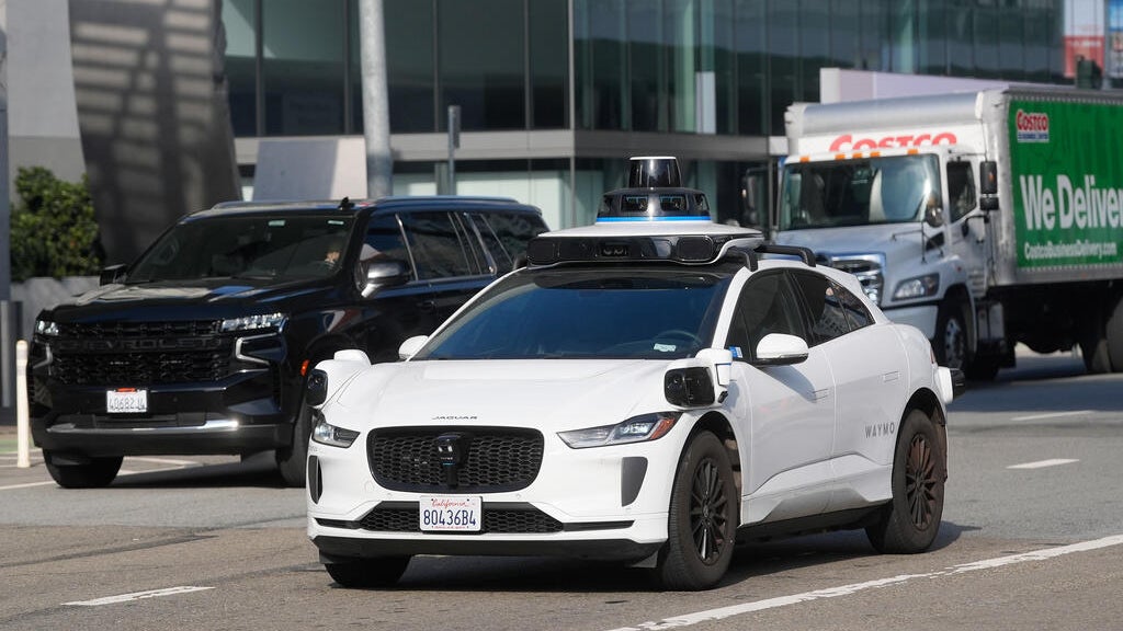 St. Paul City Council approves plan to study impact of robotaxis on workforce, public safety — WCCO / CBS Minnesota, Chanhassen Technology news