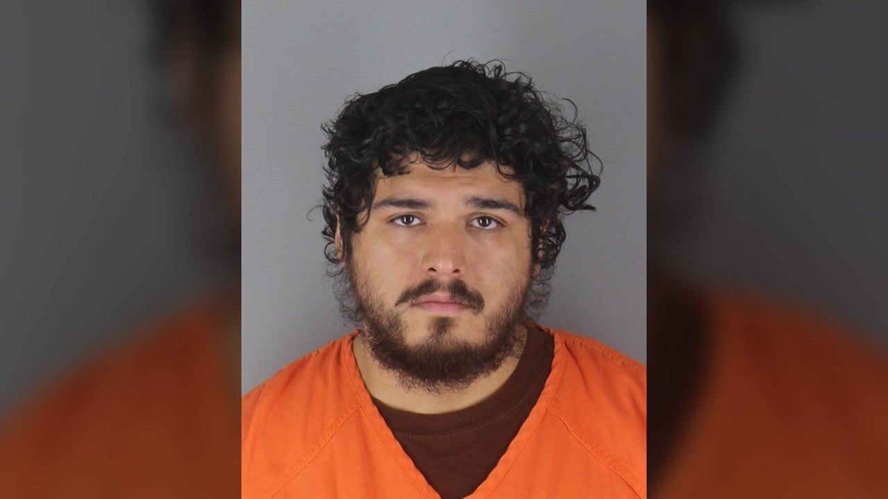 Charges: Bloomington man stabbed roommate while he was asleep, severely injuring him — Chanhassen Real Estate news