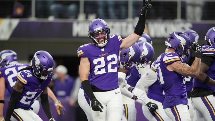 Vikings' blitz-happy defense continues to shine as offense seeks consistency — KARE 11 Local, Chanhassen Community news